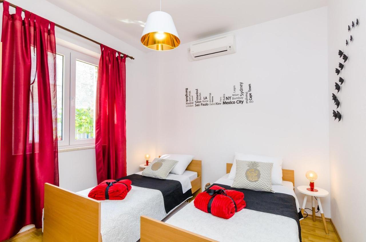Holiday Home Lungo Mare Mlini Zewnętrze zdjęcie